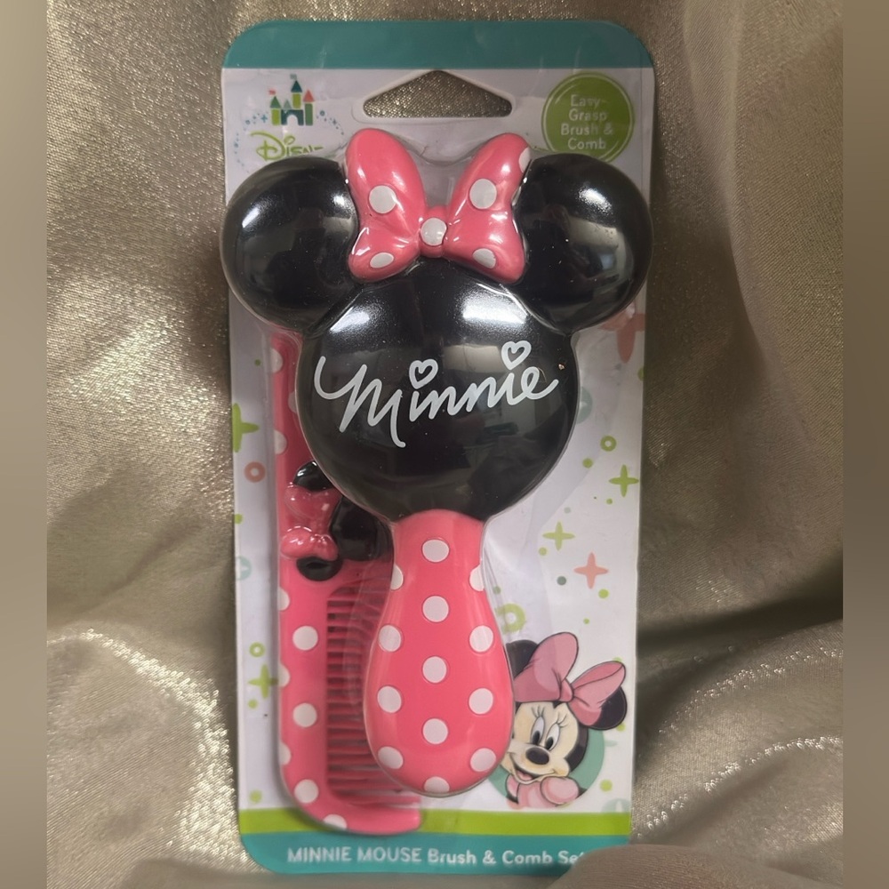 Disney Minnie Mouse Pink and Black Hairbrush Set